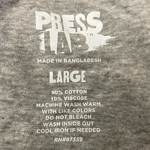 IRISH TODAY HUNGOVER TOMORROW Tee * T-Shirt * Gray with Green UNISEX size LARGE - Picture 4 of 4